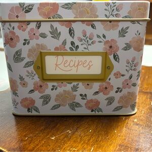 Floral Recipe Box with Gold Accents